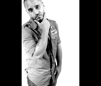 http://www.demosquadent.com/index.php?option=com_hwdphotoshare&task=viewalbum&Itemid=37&album_id=5